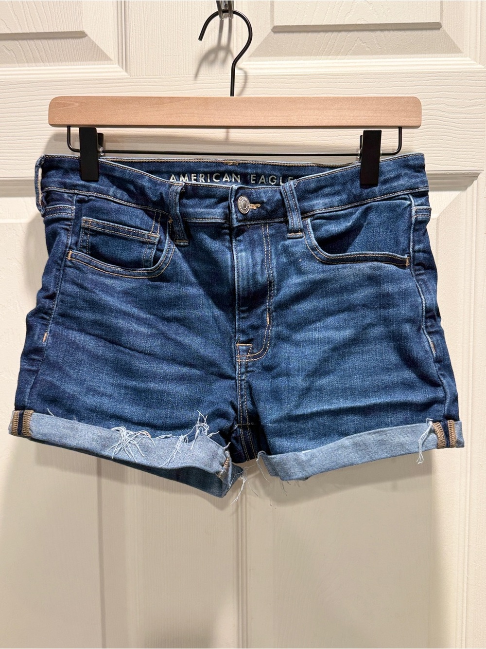 American Eagle High Rise Shortie Shorts Size 6 Dark Wash Cuffed Jean Shorts - Picture 2 of 10